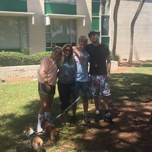 Meet your Posher, Nikki